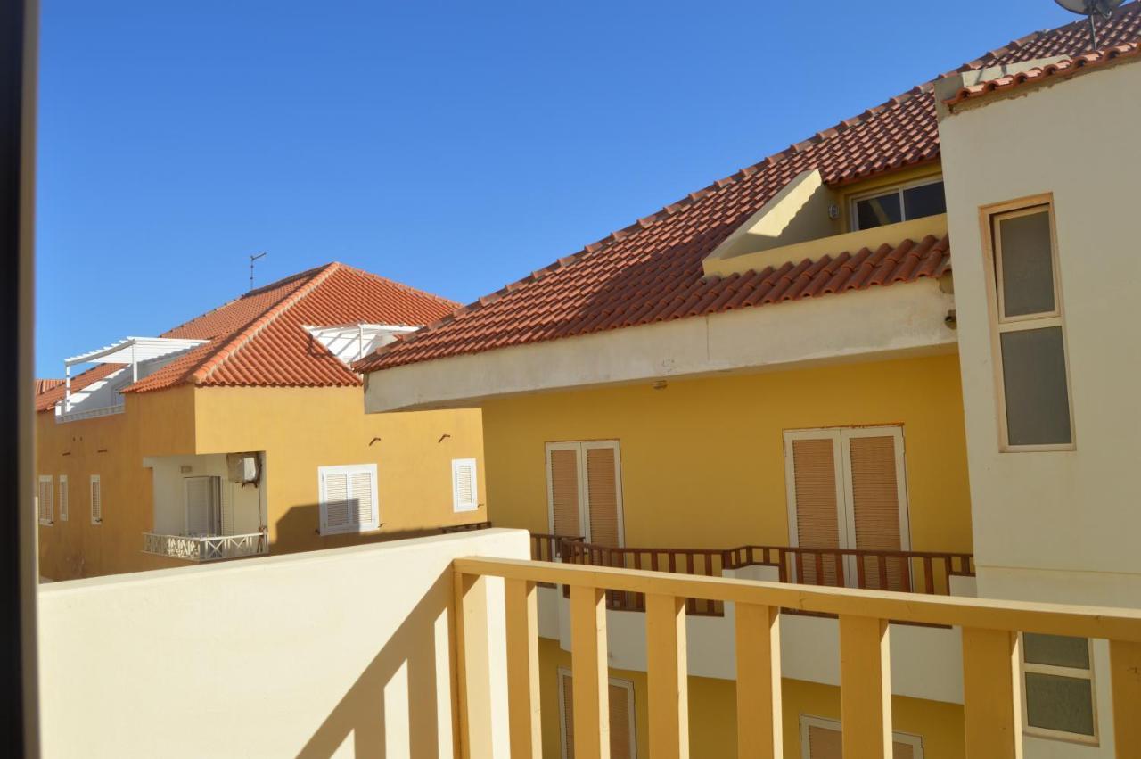 Tres Caravelas Studio Flats Santa Maria Extérieur photo