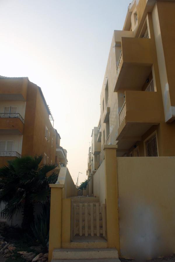 Tres Caravelas Studio Flats Santa Maria Extérieur photo